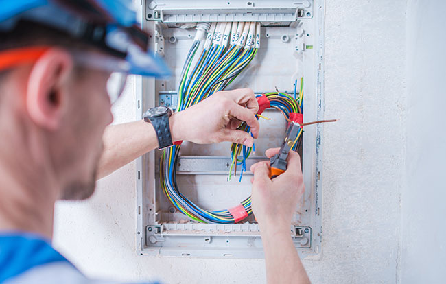 Full-Service Electrical Contractor in Glendale, CA: Your One-Stop Solution